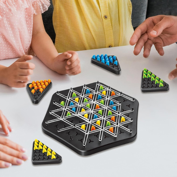 Jeu d'échecs stratégique en chaîne